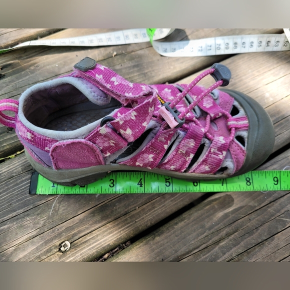 Keen Sandles Big Kids Size 3 Pink Velcro Camping Hiking - Picture 6 of 6